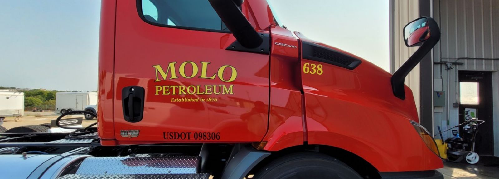 Molo Petroleum image